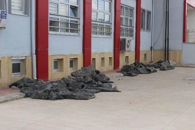 Gaziantep&rsquo;te R&uuml;zgar &Ccedil;atıyı U&ccedil;urdu 1