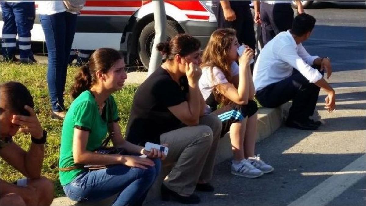 Antalya&rsquo;da Trafik Kazası: 1 &Ouml;l&uuml;, 7 Yaralı