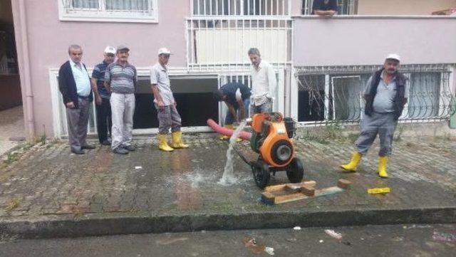 Kartal'da Yağmur Sonrası Bu Manzaralar Yaşandı