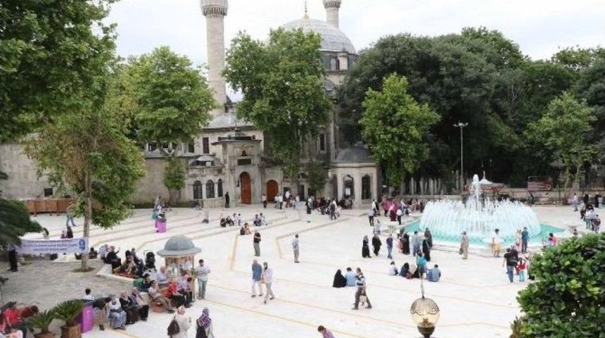Ey&uuml;p Belediyesi Zabıta Ekibinden Ramazan Mesaisi