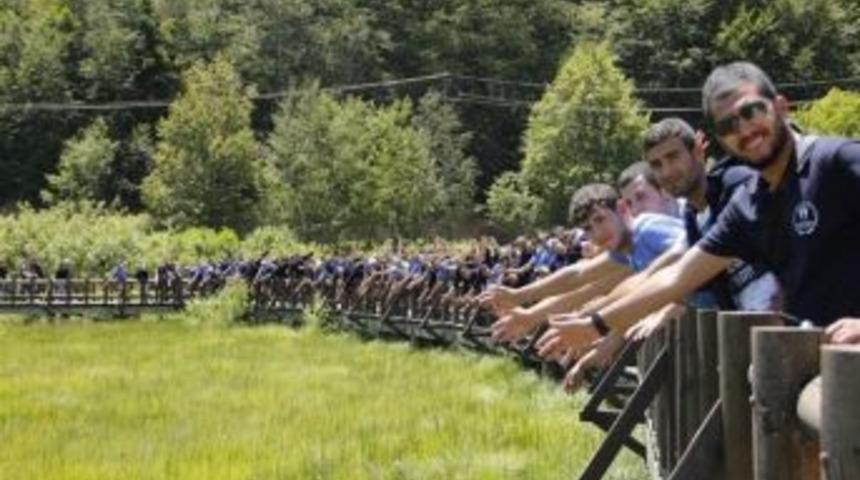 60 Kişilik Kafile Gen&ccedil;lik Kampına Uğurlandı