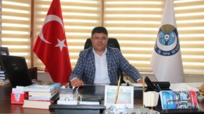 Aksakal: &ldquo;cumhuriyet Yeniden Dirilişin Simgesidir&rdquo;