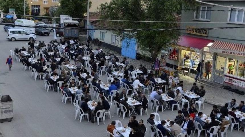 Muttalip Ve &Ccedil;ukurhisar&rsquo;da İftar