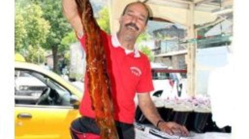 Meyan Şerbeti Hem Serinletiyor Hem Şifa Veriyor