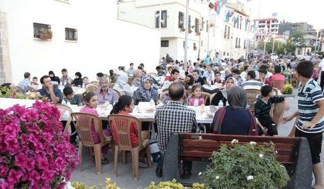 Şehreküstü Konaklarındaki İftarlara Yoğun İlgi