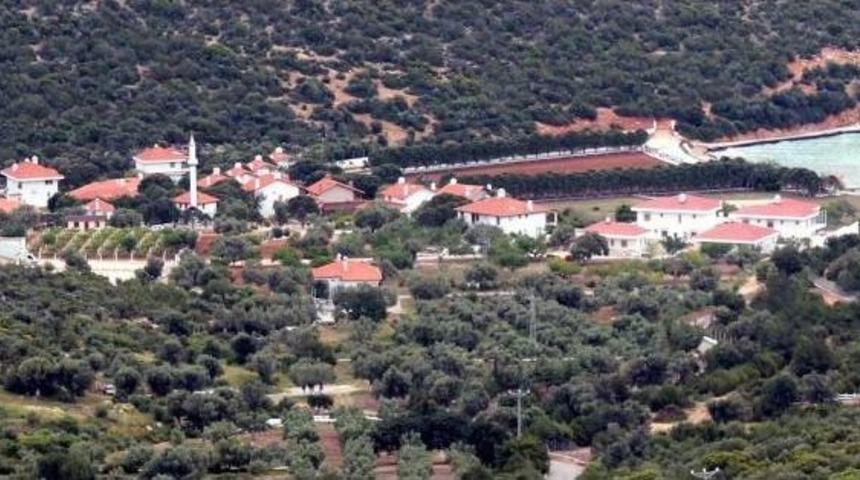 Urla Villalarıyla Ilgili Sit Değişikliği Hakkındaki Y&uuml;r&uuml;tmeyi Durdurma Kararını, B&ouml;lge İdare Mahkemesi Kaldırdı