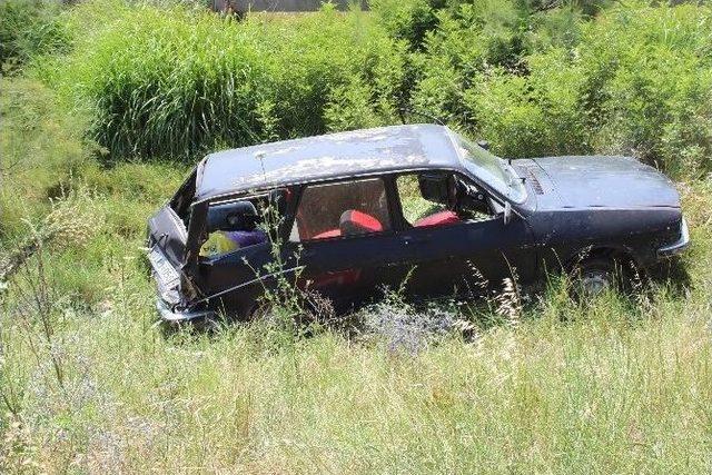 Tır Şoförü Dalınca Otomobil 100 Metre Uçtu