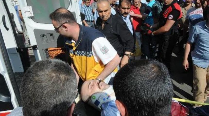 Sivas'ta Silahlı Kavga: 3 Yaralı