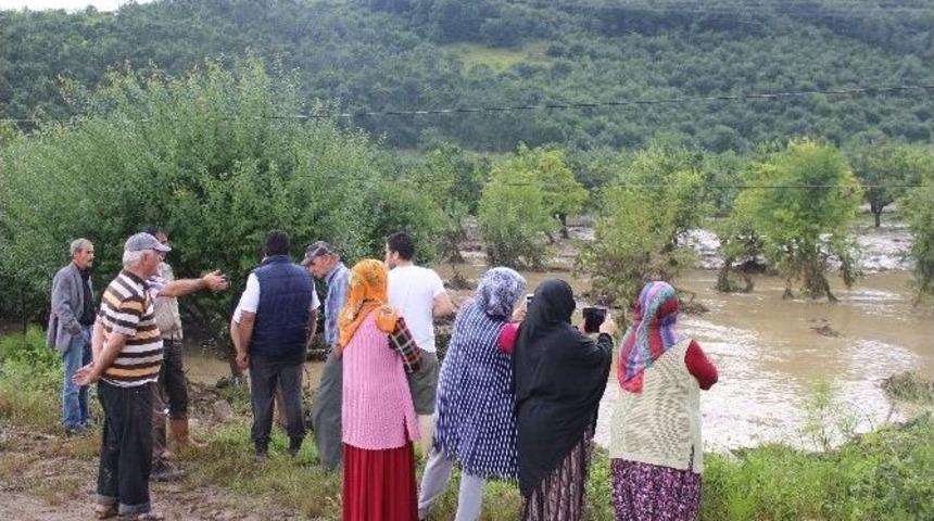 Sakarya&rsquo;da Sel: 1 &Ouml;l&uuml;