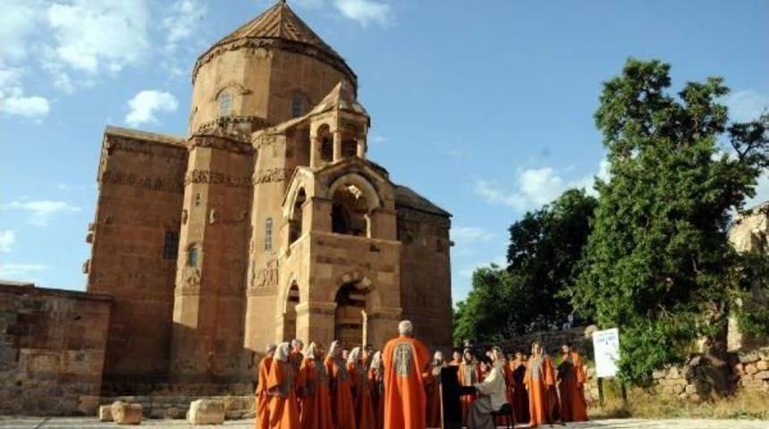 Tigran Hamasyan, Akdamar Kilisesi'de Konser Verdi
