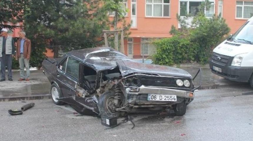 Hurdaya D&ouml;nen Otomobilden Sağ &Ccedil;ıktı