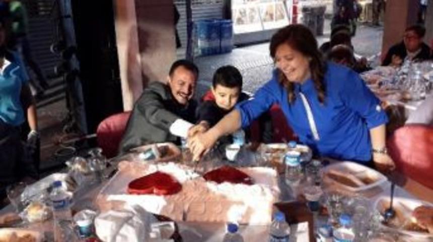 Bto&rsquo;dan İftar Sonrası Pasta S&uuml;rprizi
