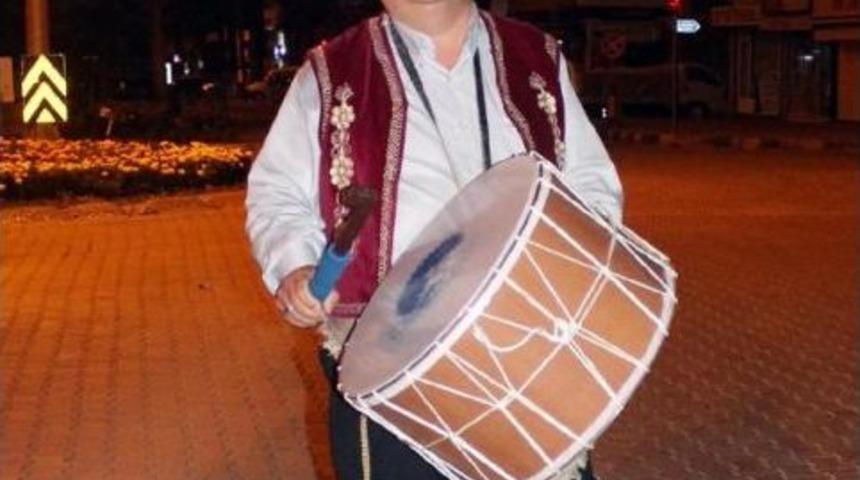 Vatandaş Şikayet Etti, Polis Davuluna El Koydu