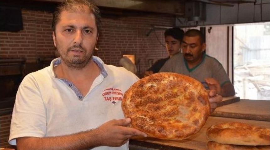 Pide Satışları Ramazanın İlk G&uuml;nlerine G&ouml;re D&uuml;şt&uuml;