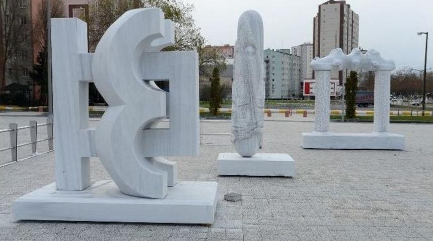 2&rsquo;nci Beylikd&uuml;z&uuml; Taş Heykel Sempozyumu Başlıyor