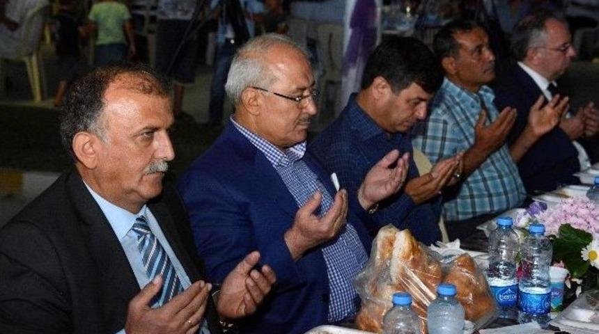 B&uuml;y&uuml;kşehir Belediyesi Bozyazı&rsquo;da İftar Yemeği Verdi