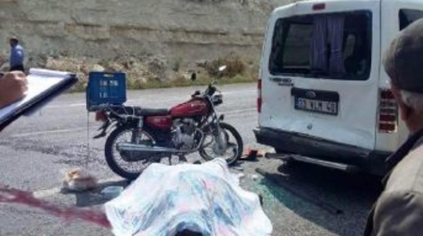 Erdemli&rsquo;de Trafik Kazası: 1 &Ouml;l&uuml;