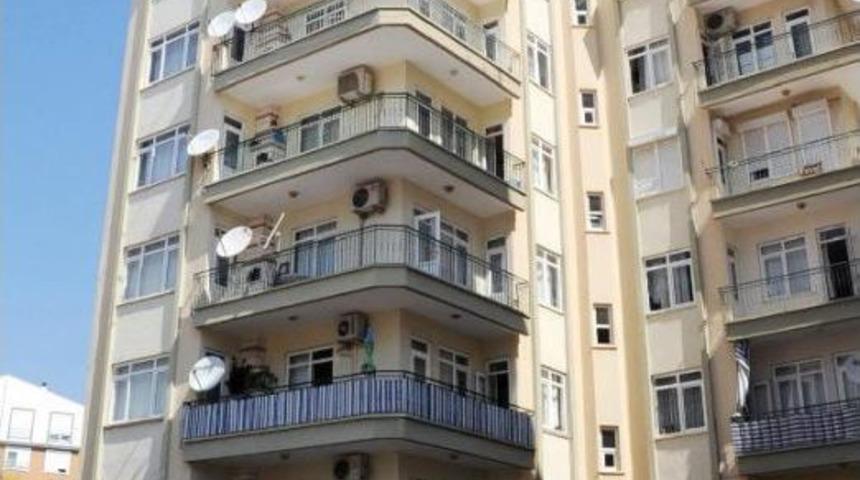 Gen&ccedil; Kızın Mucize Kurtuluşu; 7'nci Kattan 5'inci Kata D&uuml;şt&uuml;