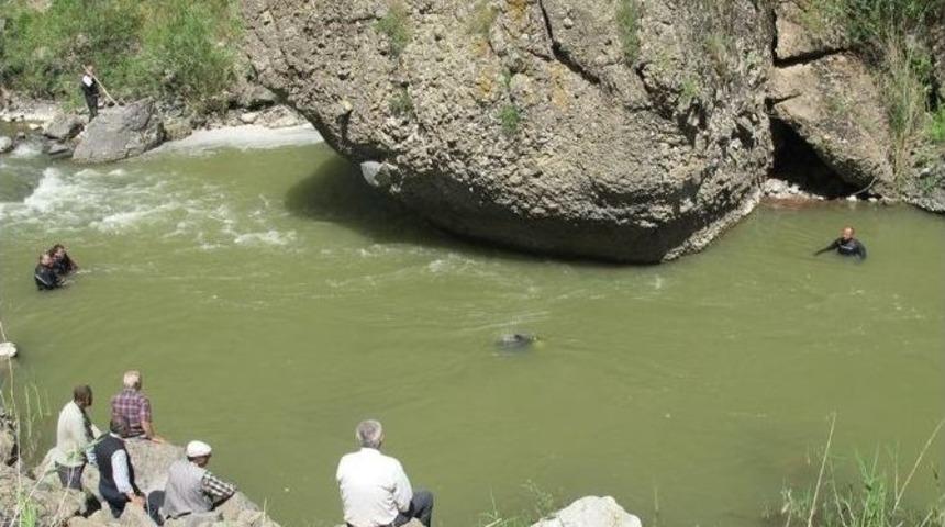 Balık Adamlar Son 4 G&uuml;nde Sudan 3 Ceset &Ccedil;ıkarttı