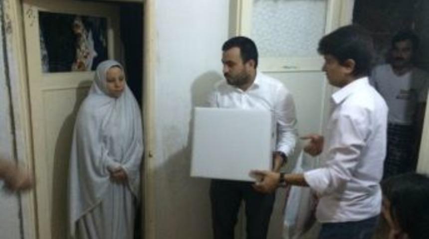 Ak Partili Gen&ccedil;lerden Suriyeli Ailelere Yardım