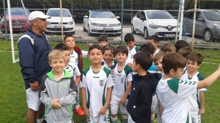 Miniklerin Futbol Heyecanı