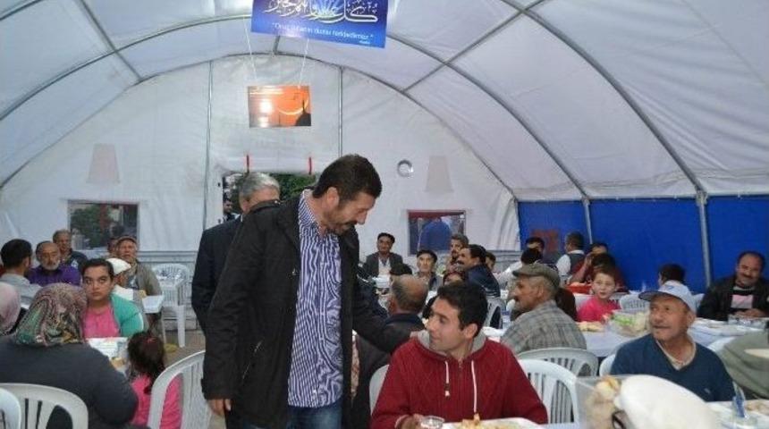 Başkan Yavaş, Orucunu İftar &Ccedil;adırında A&ccedil;tı