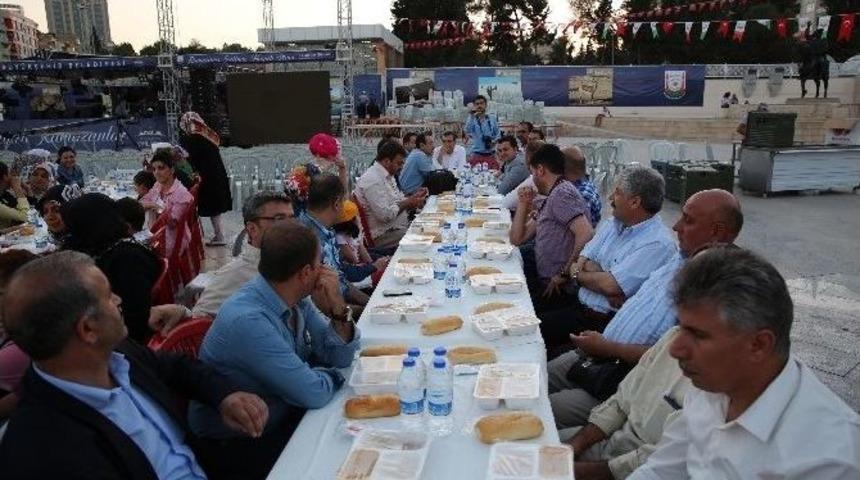 Başkan Demirkol, "bu Sofra Herkesin"