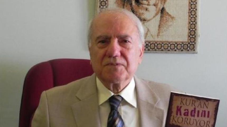 Emekli N&ouml;roloji Profes&ouml;r&uuml; &Ouml;zdemir, 'kuran Kadını Koruyor' Adlı Kitabını Tanıttı