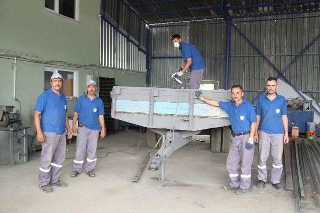 Akyazı Belediyesi Garaj Ve Bakım Atölyesinde Geniş Hizmet Alanı