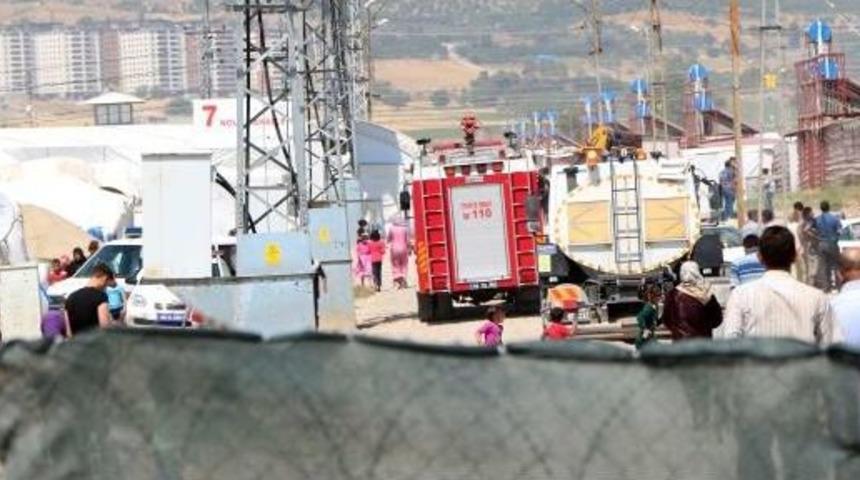 Kahramanmaraş'taki &Ccedil;adırkentte Yangın: Suriyeli 2 Kardeş &Ouml;ld&uuml;