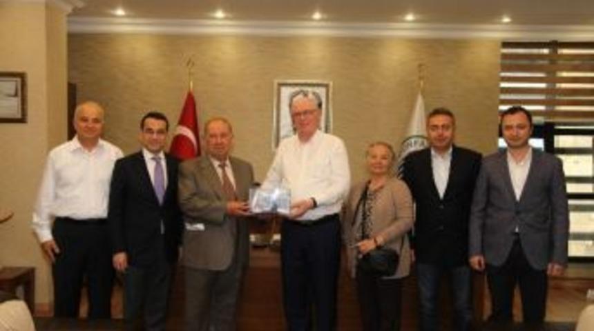 Sivrihisar Eğitim K&uuml;lt&uuml;r Ve Dayanışma Vakfı &Uuml;yeleri Başkan Kurt&rsquo;la Buluştu