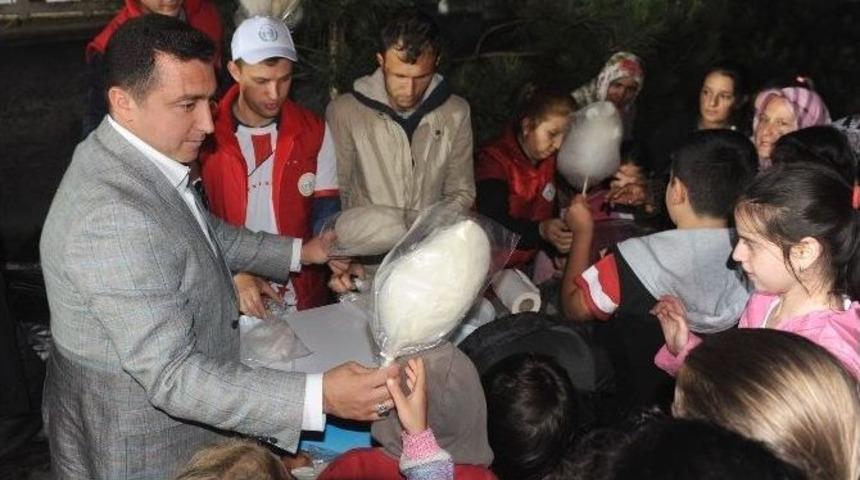 &Ccedil;arşı Mahallede Ortak İftar Coşkusu