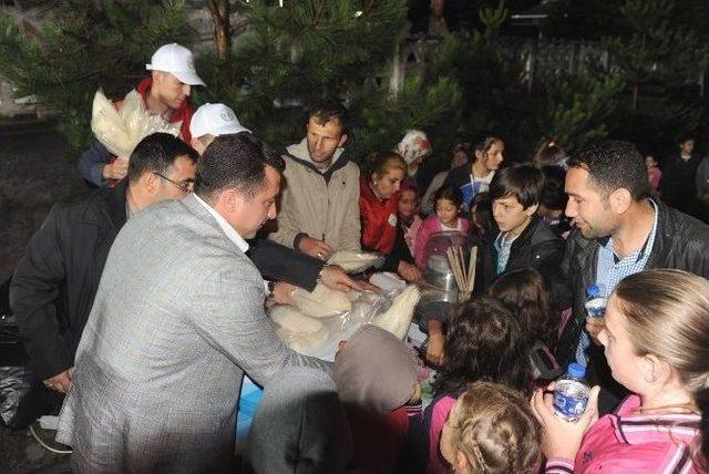 Çarşı Mahallede Ortak İftar Coşkusu 2