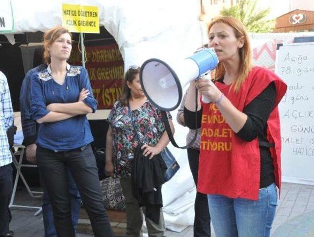 A&ccedil;ığa Alınan Hatice &Ouml;ğretmene Destek I&ccedil;in  adalet Istiyoruz  Y&uuml;r&uuml;y&uuml;ş&uuml; Yapıldı 2