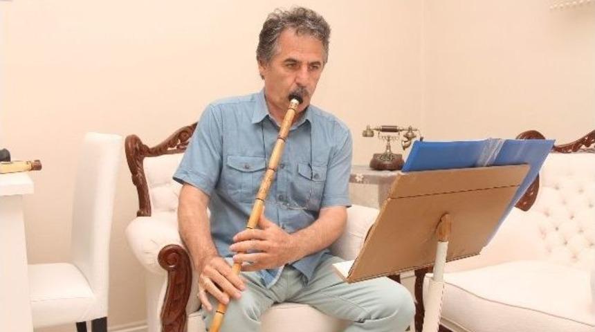 60 Yaşında Hem Yapıyor Hem &Ccedil;alıyor