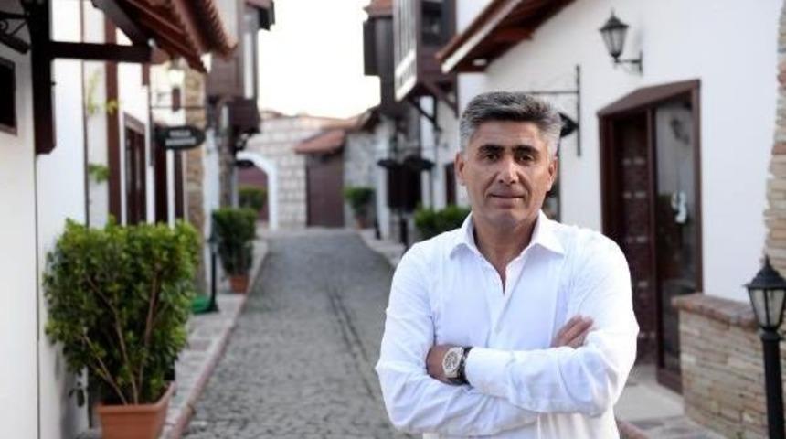 G&uuml;zeller &Ccedil;amur Banyosu Yaptı