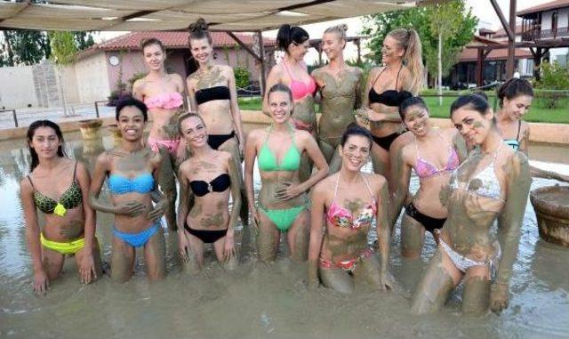 G&uuml;zeller &Ccedil;amur Banyosu Yaptı 2