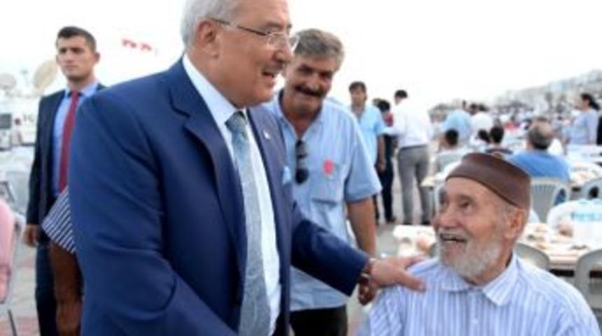 Başkan Kocamaz İftarda Erdemlililerle Buluştu