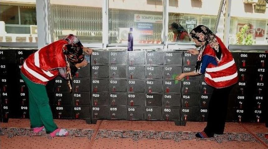 Camilerde Ramazan Temizliği