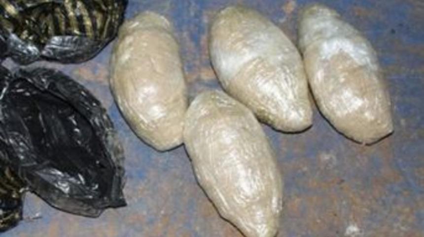 İran Ve Afganistan Uyruklu Zehir Tacirlerine 25 Yıl Hapis, 15 Bin Tl Adli Para Cezası