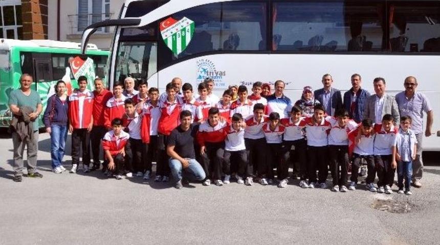 G&ouml;lbaşı Belediyespor U-13 Futbol Takımı T&uuml;rkiye Şampiyonası 2. Ayağına Uğurlandı