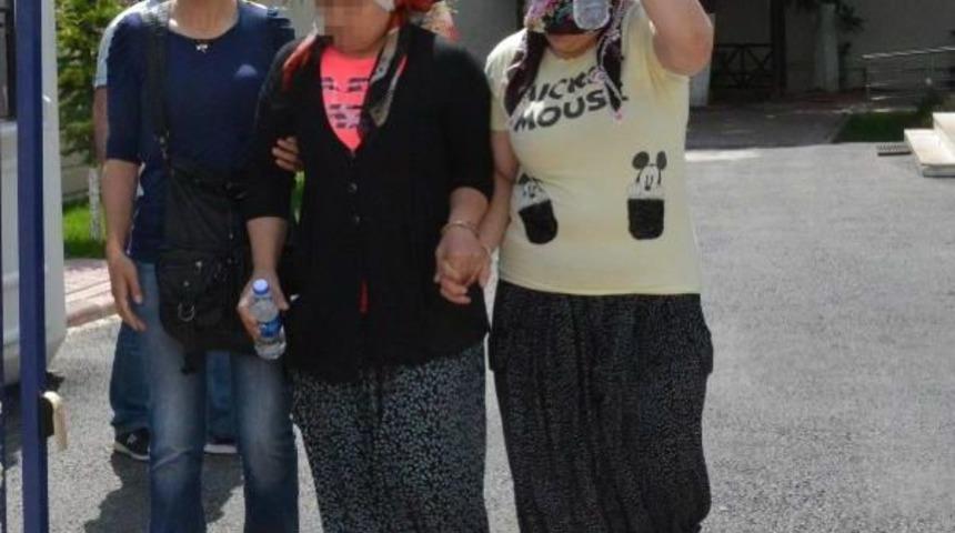 İki Kadın, 'kocalarımız Evde Yok' Deyip &Ccedil;ağırdığı Mobilyacıya Şantaj Yapmış