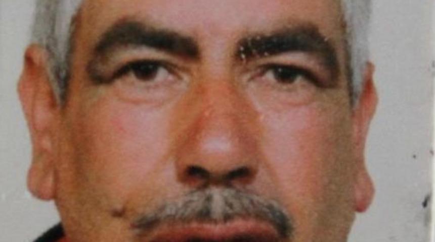 Devrilen Trakt&ouml;r&uuml;n&uuml;n Altında Kalan &Ccedil;ift&ccedil;i &Ouml;ld&uuml;