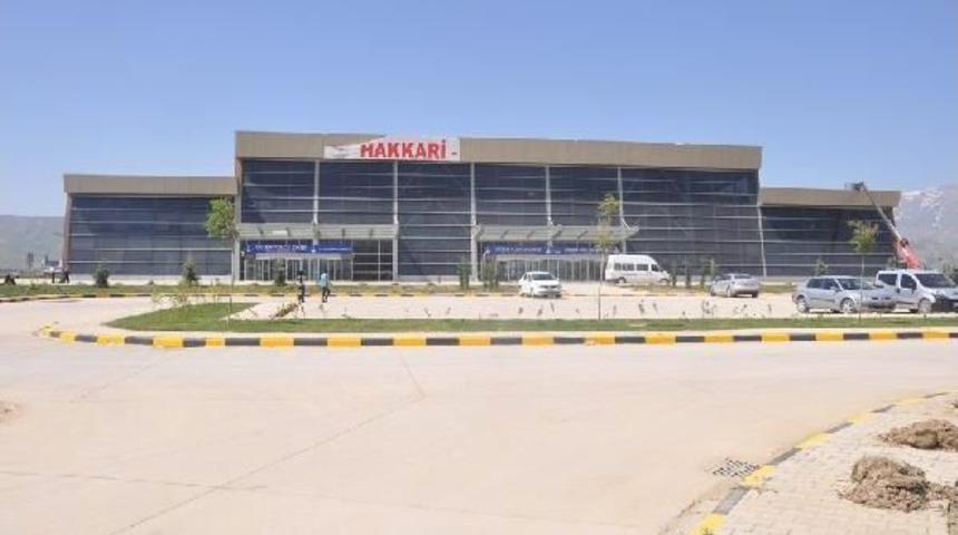 Selahaddin Eyyubi Havalimanı'ndan Bir Ayda 11 Bin Yolcu U&ccedil;tu