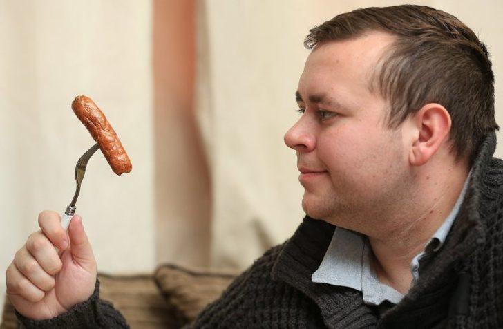  22 yıldır sadece sosis ve patates kızartmasıyla besleniyor