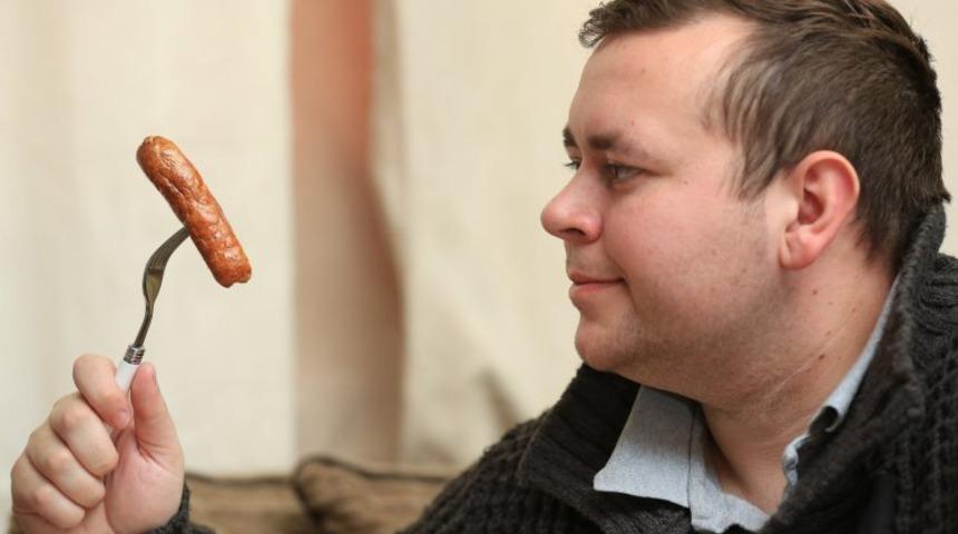  22 yıldır sadece sosis ve patates kızartmasıyla besleniyor