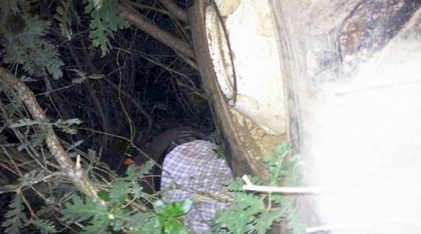 U&ccedil;uruma Yuvarlanan Trakt&ouml;r S&uuml;r&uuml;c&uuml;s&uuml; &Ouml;ld&uuml;