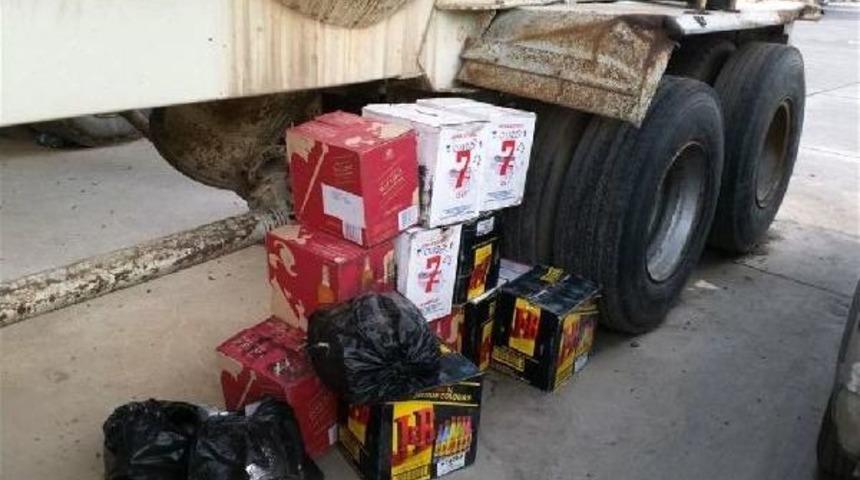 Habur’Da Kaçak Içki Ve Sigara Ele Geçirildi