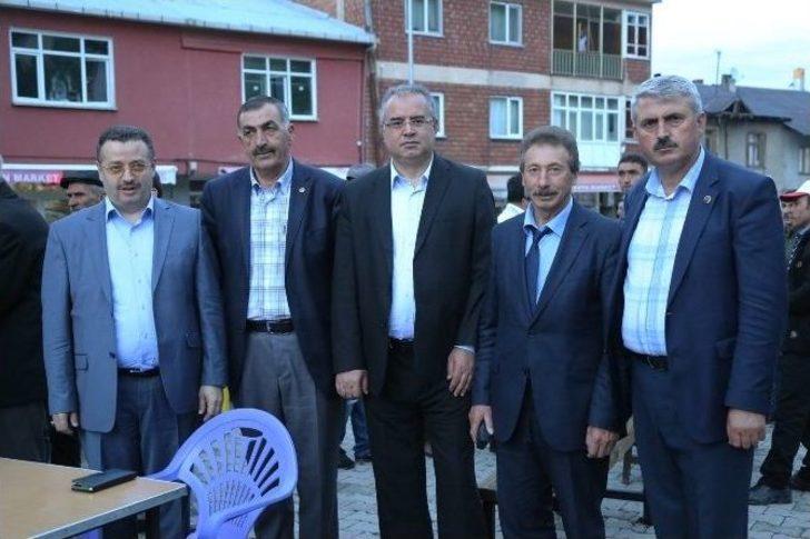 Büyükşehir Belediyesi, Olur İlçesi’nde ‘sokak İftarı’ Düzenledi G2