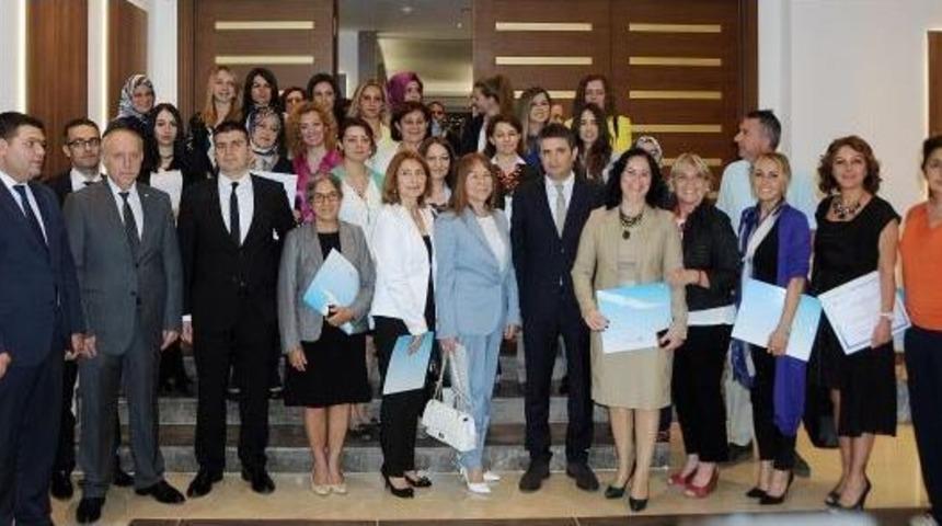 'kadın Girişimci Y&ouml;netici Okulu' Mezunları Sertifika Aldı
